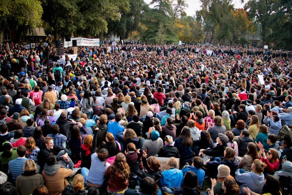 Large crowd on the UC Davis Quad for a general assembly